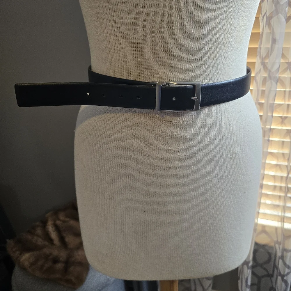 Classic 2-Sided Nike Leather Belt